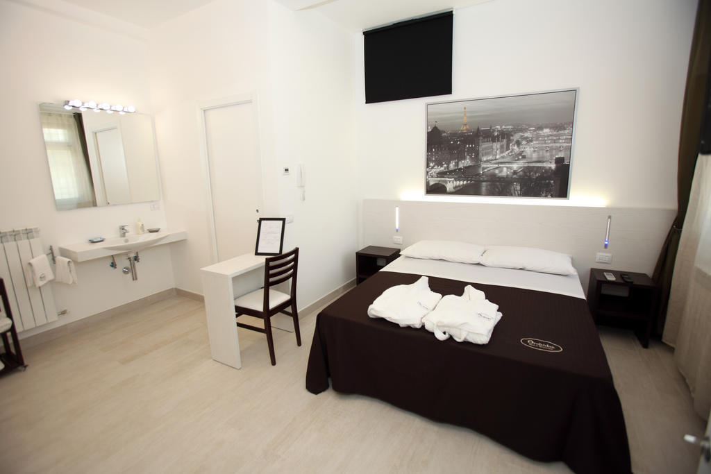 Orchidea Rooms & Suites ชิวิตาโนวา มาร์เค ภายนอก รูปภาพ